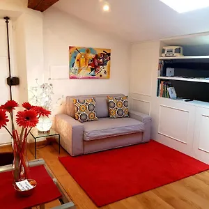 Loft Bianco Apartment